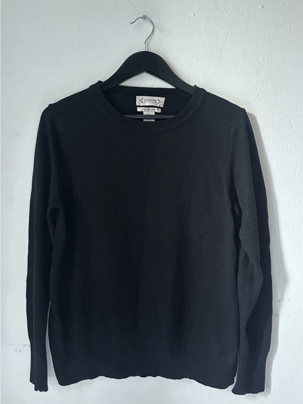 Nanette Lepore Women's 100% Cashmere Black Crewneck Sweater Size L D2